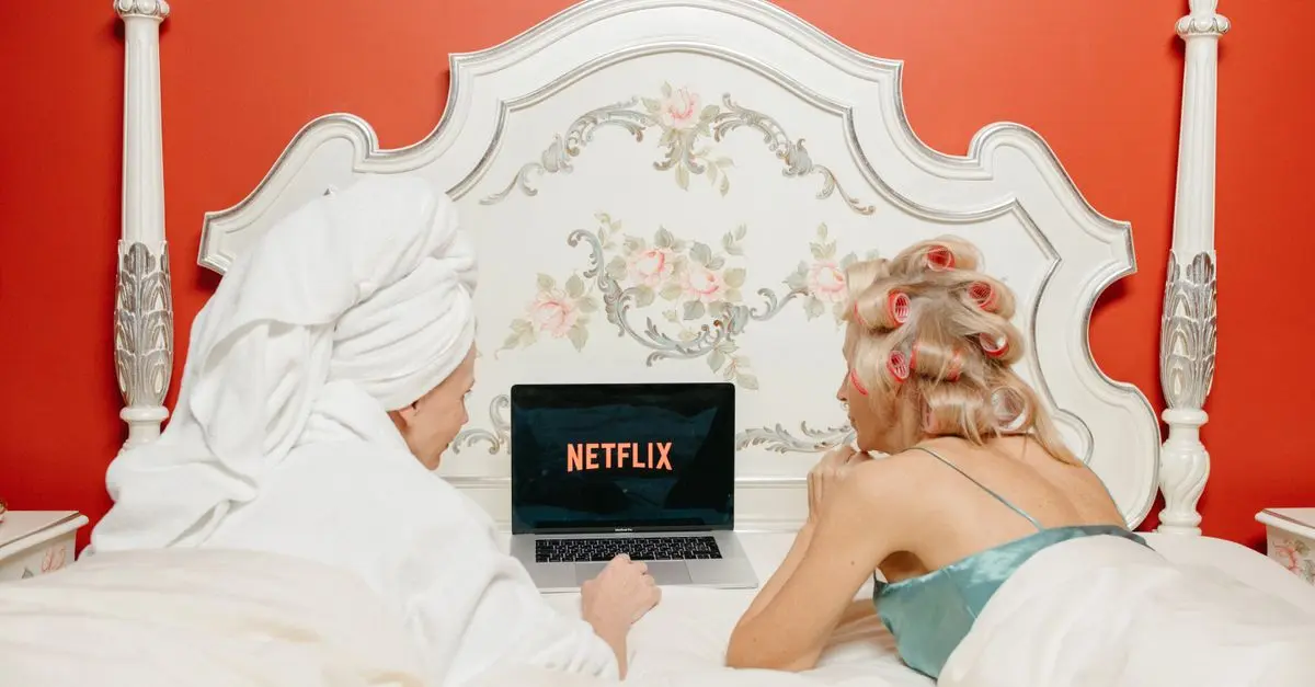 Comparatif des meilleures séries Netflix à voir absolument